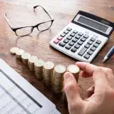 Balza pide revisar gasto e ingresos antes del crédito