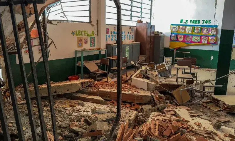 Riesgo para 18.000 alumnos tras daños en escuelas por sismos