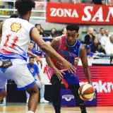 Trotamundos remontó en casa