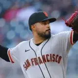 Anthony Molina brilla con los Gigantes ante Cardenales