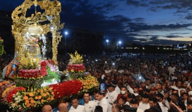 La Chinita regresó a su altar