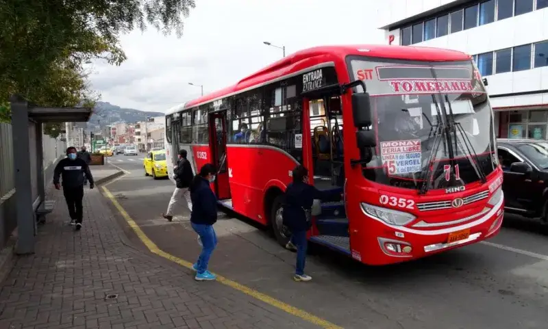 File:Bus del SIT de Cuenca.jpg