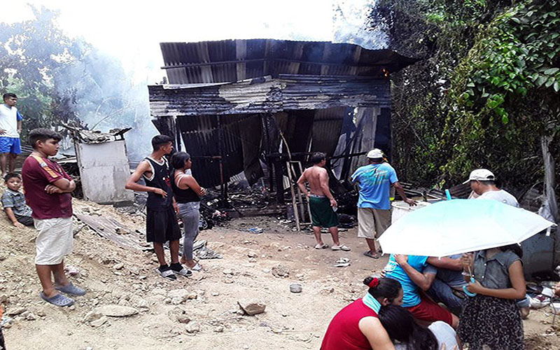 
			Mueren 5 miembros de una familia, al incendiarse su casa en Honduras		