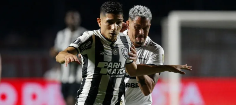 Botafogo de Savarino pasó en penales a semifinales de Libertadores