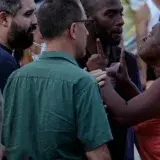 Ciudadanos La Guaira confrontan a diputado Maduro Guerra tras colapso