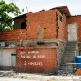 Comerciantes informales de La Guaira exigen ayuda financiera