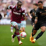 Arsenal empató y se le acerca el Manchester City