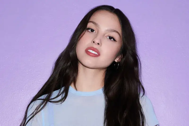 Olivia Rodrigo anuncia Daisy Chain Fields, un festival femenino con fin benéfico