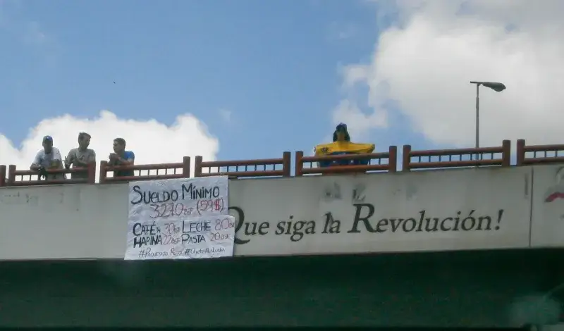 File:Banners and signs at demonstrations and protests against Chavismo and Nicolas Maduro government.jpg