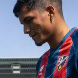 Jovanny Bolívar presentado por el Huesca
