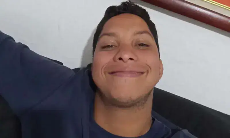 Liberan a estudiante de la UCV John Álvarez