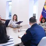 Gobierno revisa plan para recuperar el sistema eléctrico