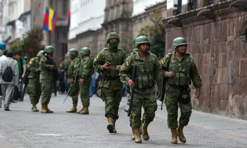 Detienen en 6 días a 1.327 personas, 143 por terrorismo en Ecuador
