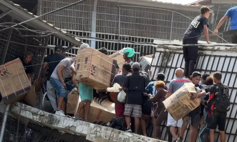 Saquean comercios en La Guaira tras los terremotos y las réplicas