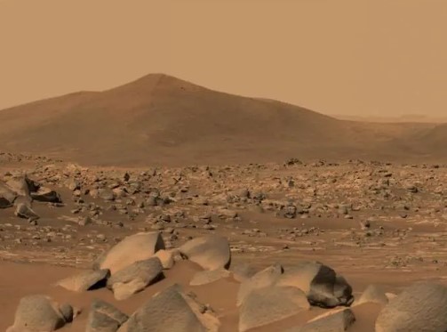 
			Robot con IA halla molécula que produce oxígeno en Marte		