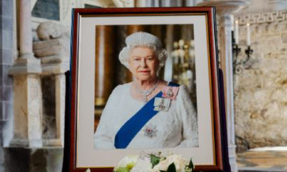 Reino Unido conmemora aniversario de la muerte de Isabel II