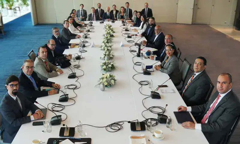 Petro convocará conferencia internacional para diálogo venezolano