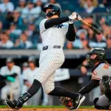 Aaron Judge apunta a la postemporada tras recaer en su lesión