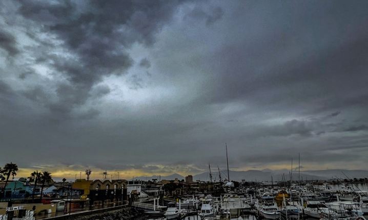 Tormenta tropical Jova surge en el Pacífico mexicano