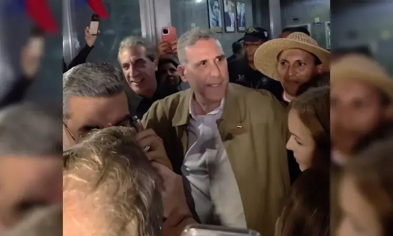 Excarcelan al opositor Javier Oropeza en Barquisimeto