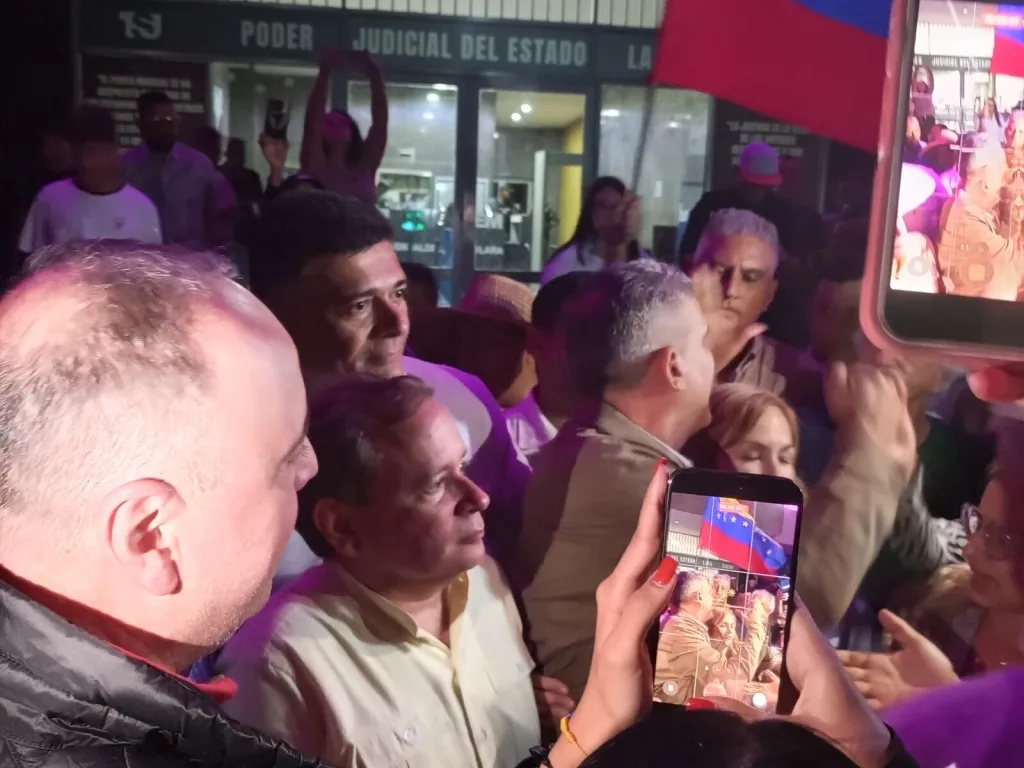 Liberan en Barquisimeto al exalcalde Javier Oropeza