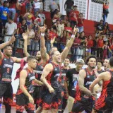 Centauros galopó a la victoria en Guanare