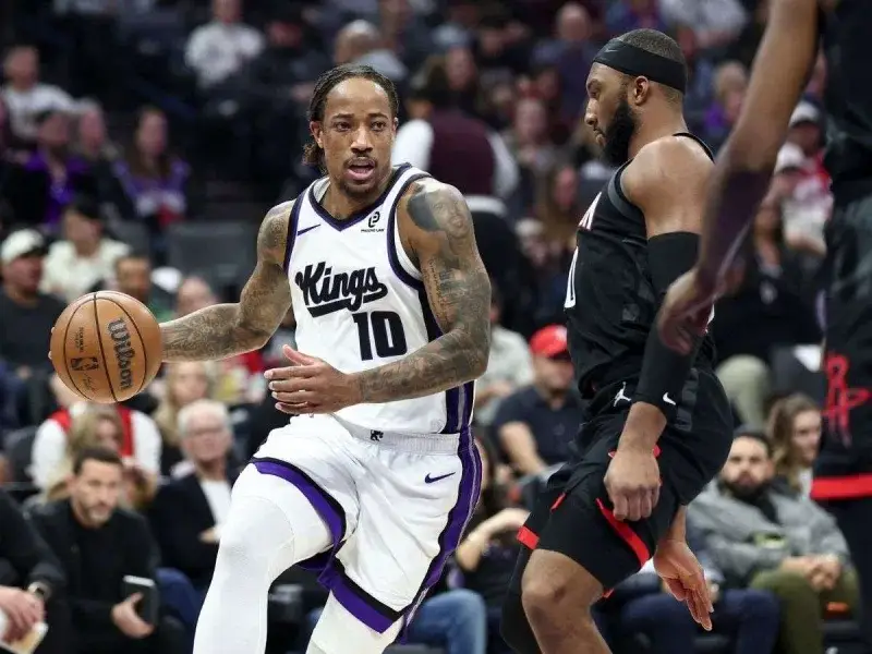 DeMar DeRozan refuerza el ataque de los Denver Nuggets