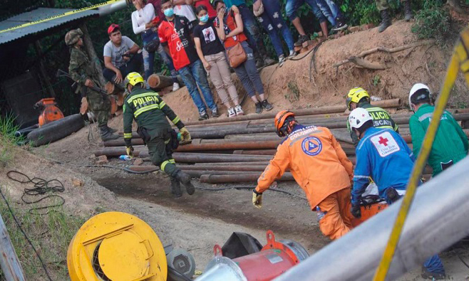 Hallan 3 mineros sin vida tras explosión en Colombia