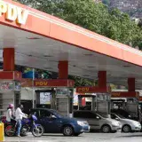 Vecinos resienten cierre abrupto de gasolinera en Santa Fe