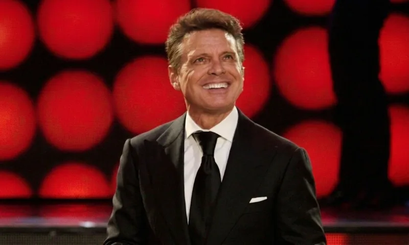 Luis Miguel sigue hospitalizado tras una cirugía cardíaca en Nueva York