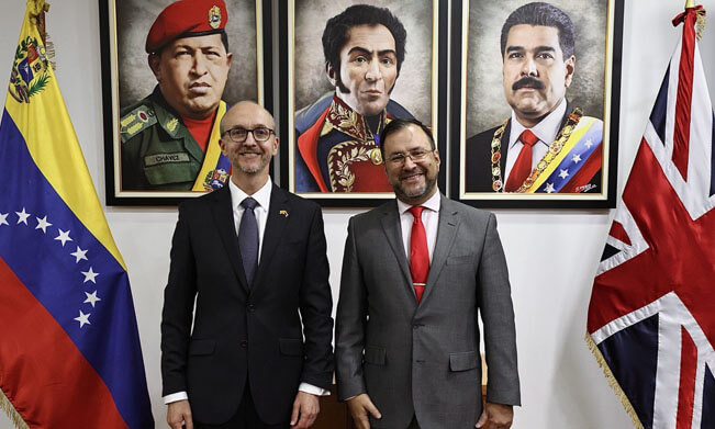 Gobierno busca mejorar relaciones con el Reino Unido