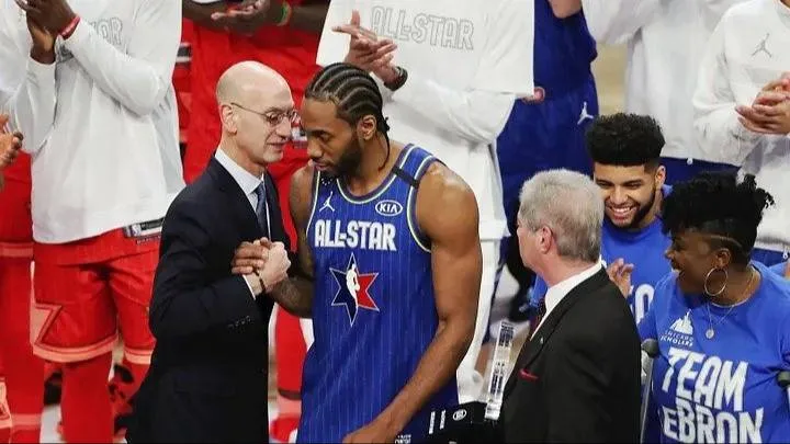 Adam Silver defiende dura sanción a los Clippers por tope salarial