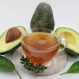 Infusión de hoja de aguacate: calidez y alivio en invierno
