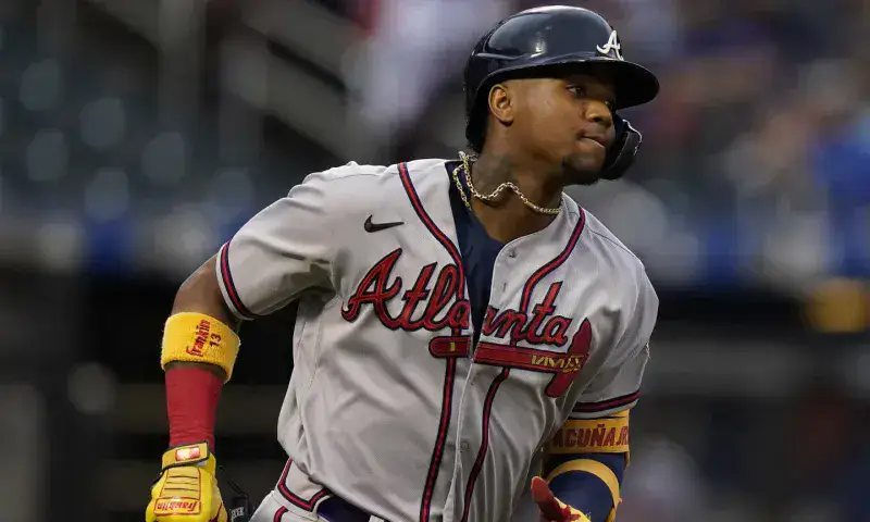 Ronald Acuña Jr. dispara su segundo cuadrangular de la campaña