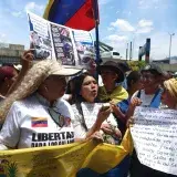 Sindicatos piden abrir al país el diálogo chavismo-oposición
