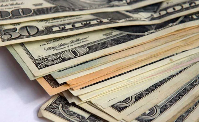 Banca venderá dólares en efectivo tras nuevas remesas