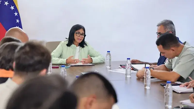 Delcy Rodríguez suspende las actividades escolares por una semana