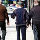 La velocidad al caminar puede revelar el estado de salud según la edad