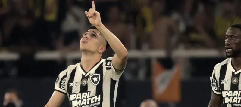 Savarino aportó dos goles en la histórica victoria de Botafogo en la Libertadores