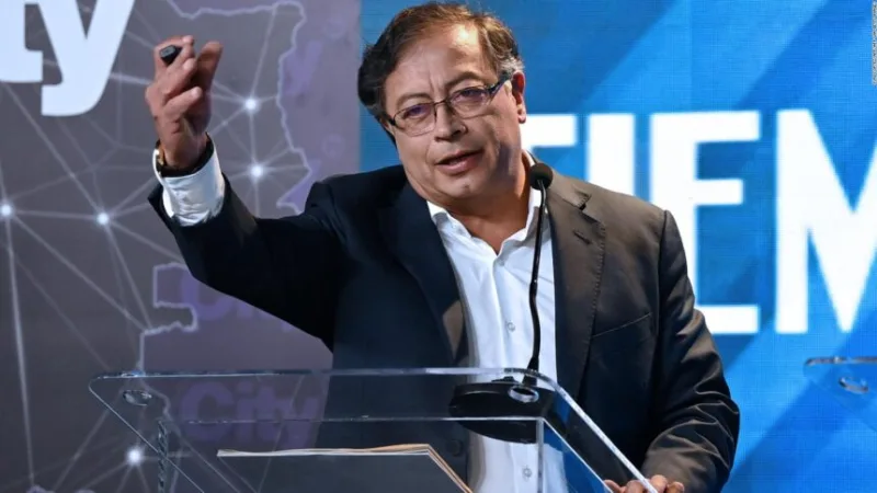 Petro pide calma y afirma que el escrutinio definirá al próximo presidente de Colombia