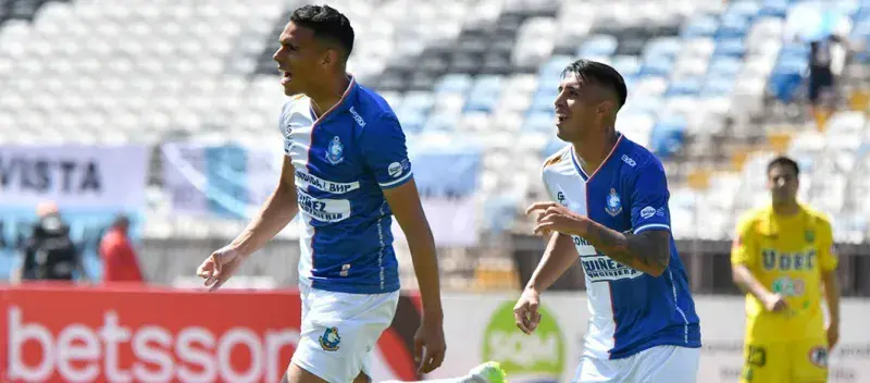 Brayan Hurtado marcó doblete en el triunfo de Antofagasta