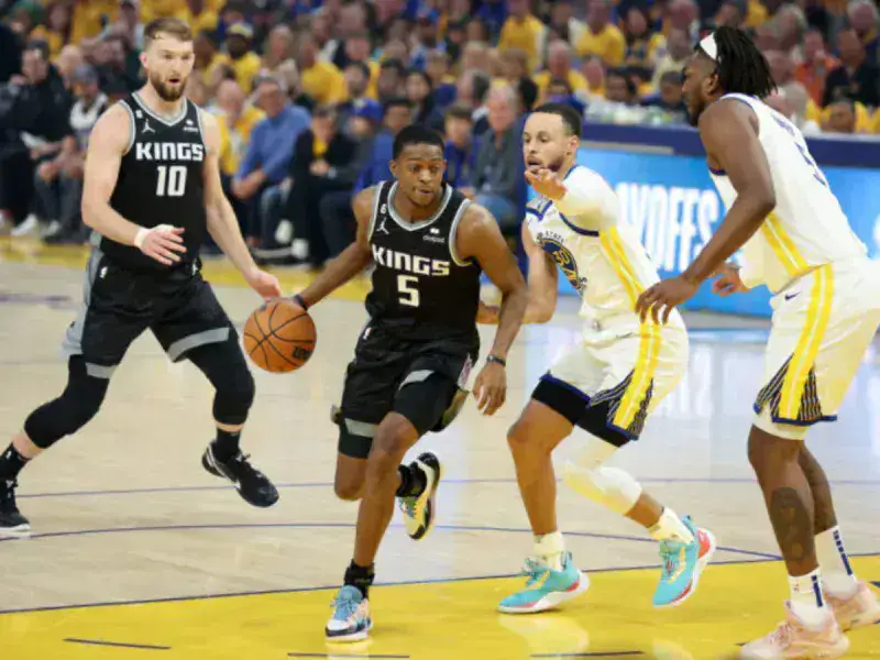De’Aaron Fox sufrió fractura del dedo índice