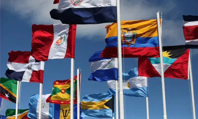 Políticos latinoamericanos evalúan en Caracas estrategias para la integración