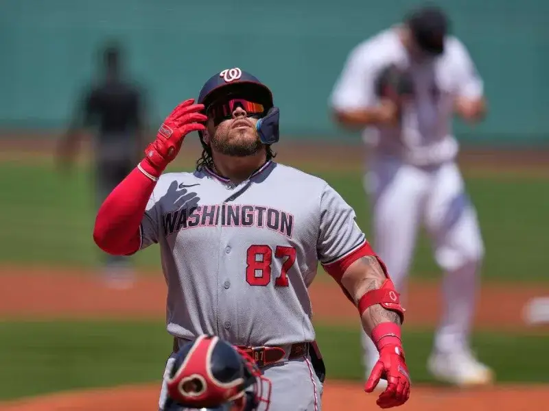 Chaparro sacó su primer jonrón del año y ayudó al triunfo de Washington en Boston