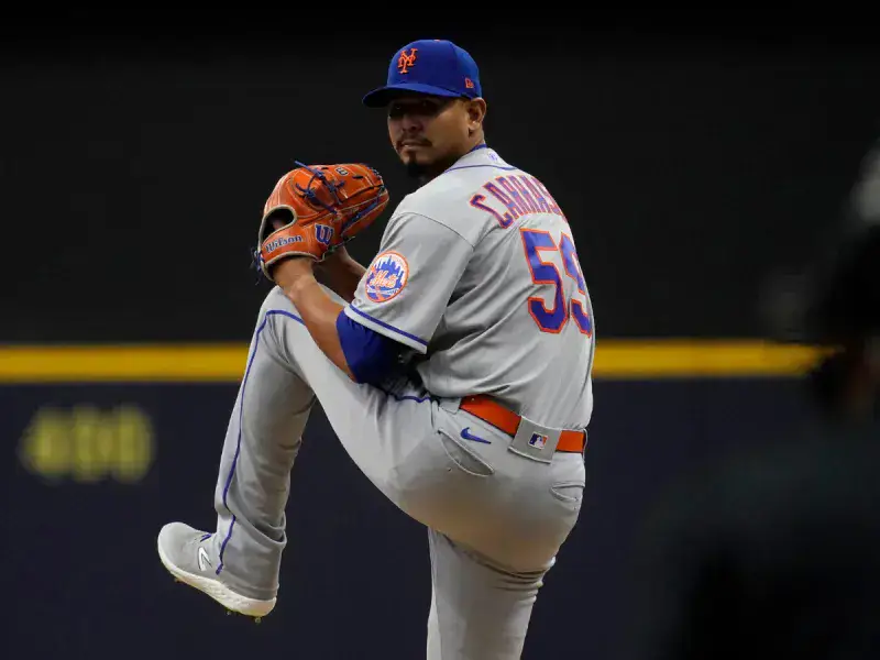 Aguilar le puede amargar la tarde a Carlos Carrasco