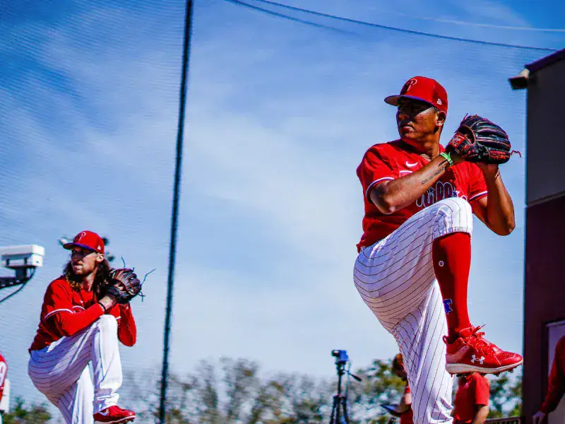 Ranger Suárez lanzó un juego simulado