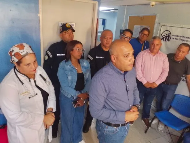 Cabimas suma seis cupos de diálisis y refuerza apoyo a Care