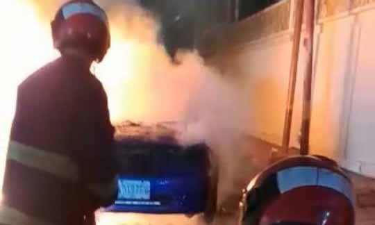 Se quema otro carro en Maracaibo