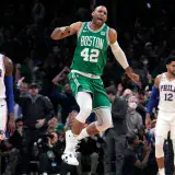 Los Celtics igualaron la serie ante los 76ers