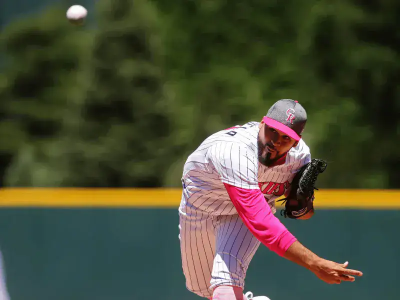 Senzatela se estrena en la zafra en casa de los Mets